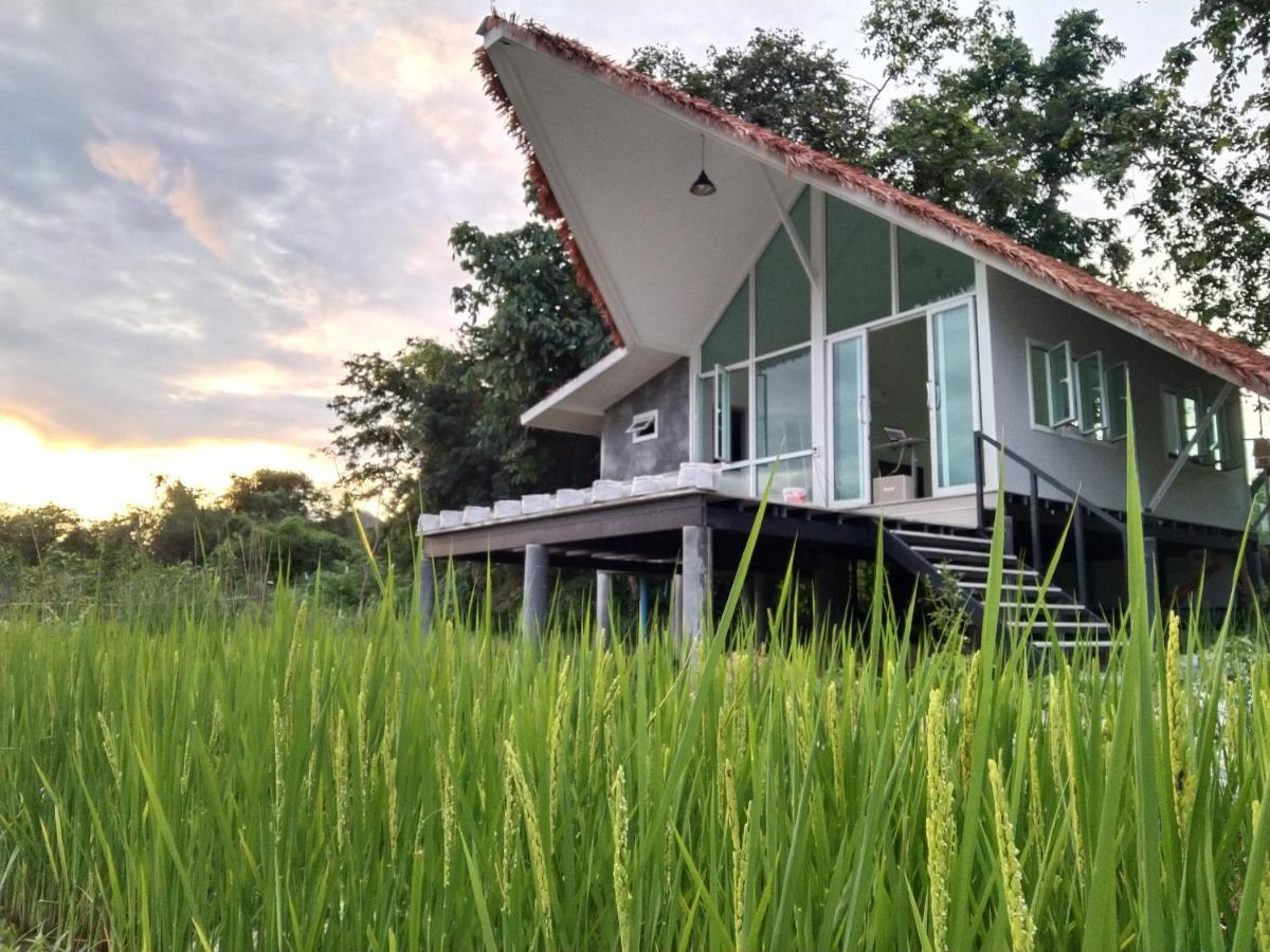 Royal Mountain View Vila Ratchaburi Exterior foto