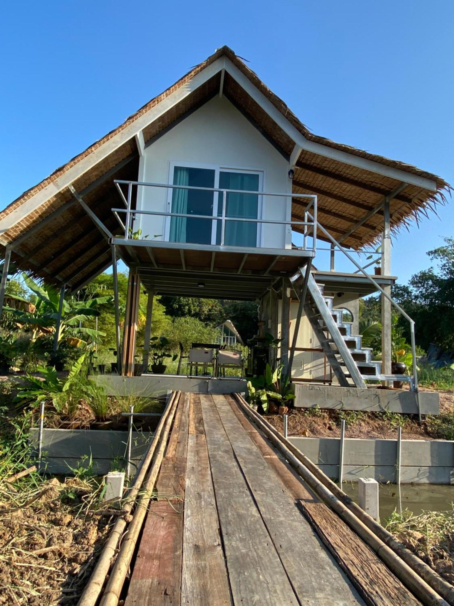 Royal Mountain View Vila Ratchaburi Exterior foto