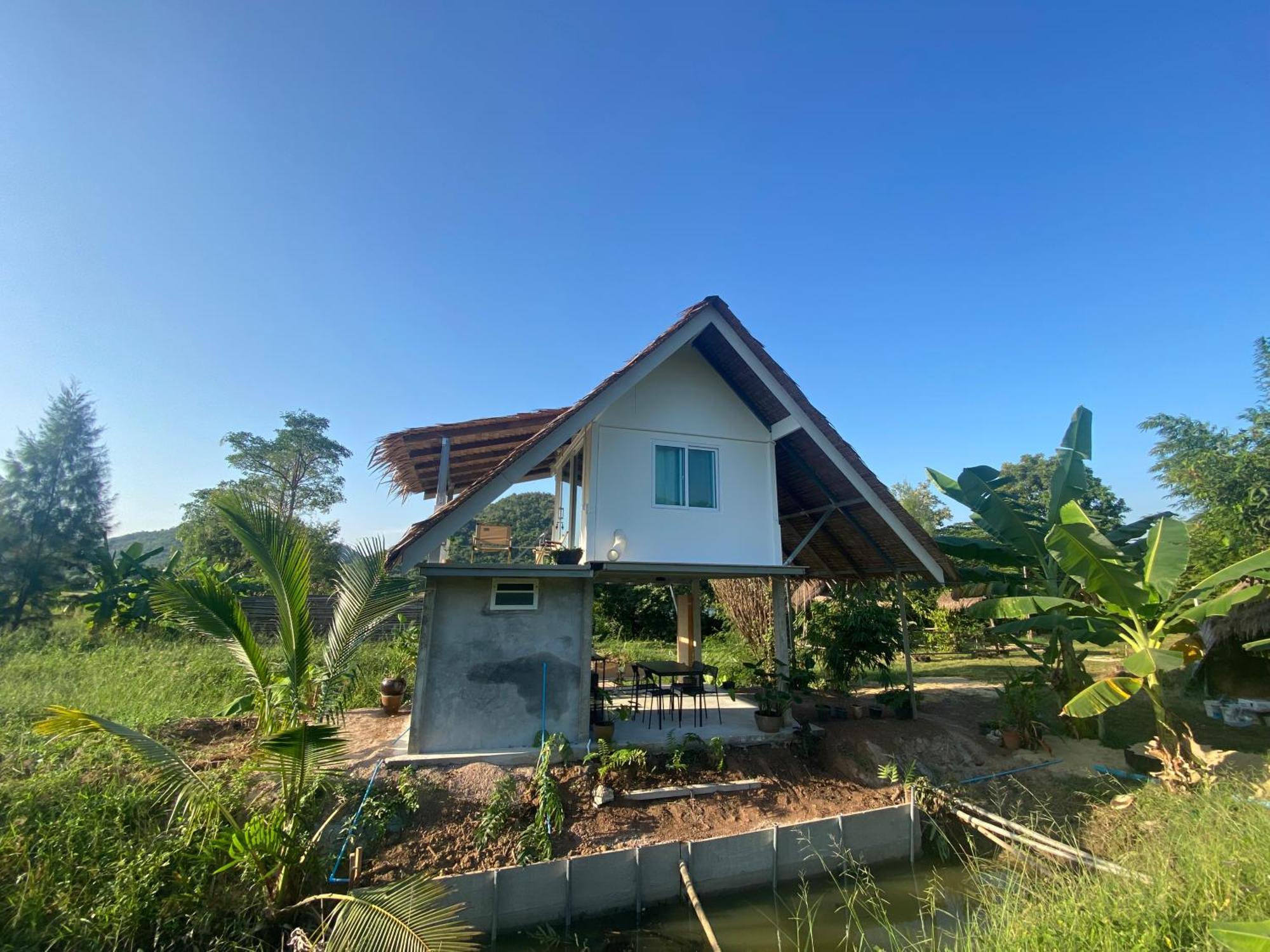 Royal Mountain View Vila Ratchaburi Exterior foto