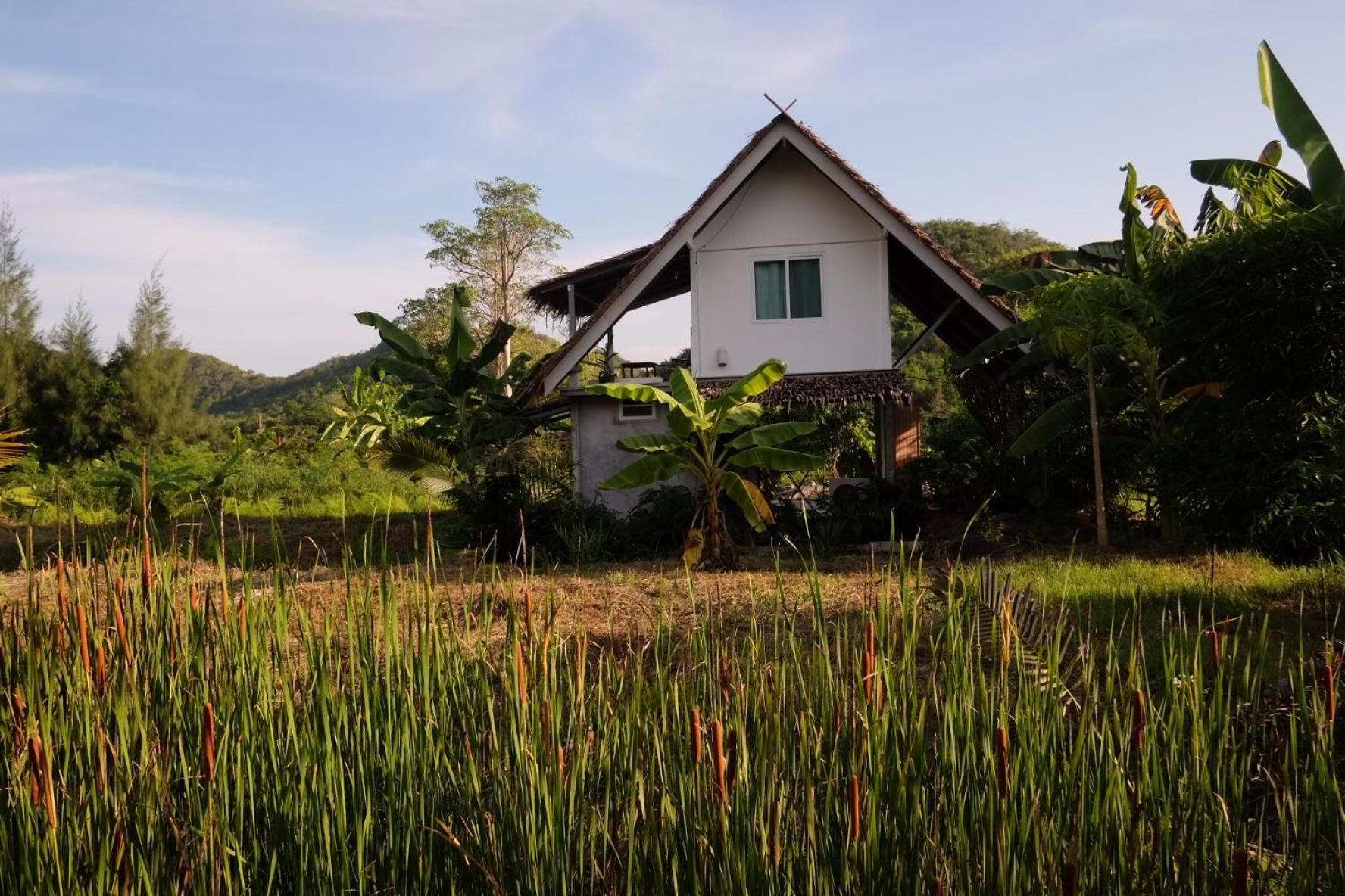 Royal Mountain View Vila Ratchaburi Quarto foto
