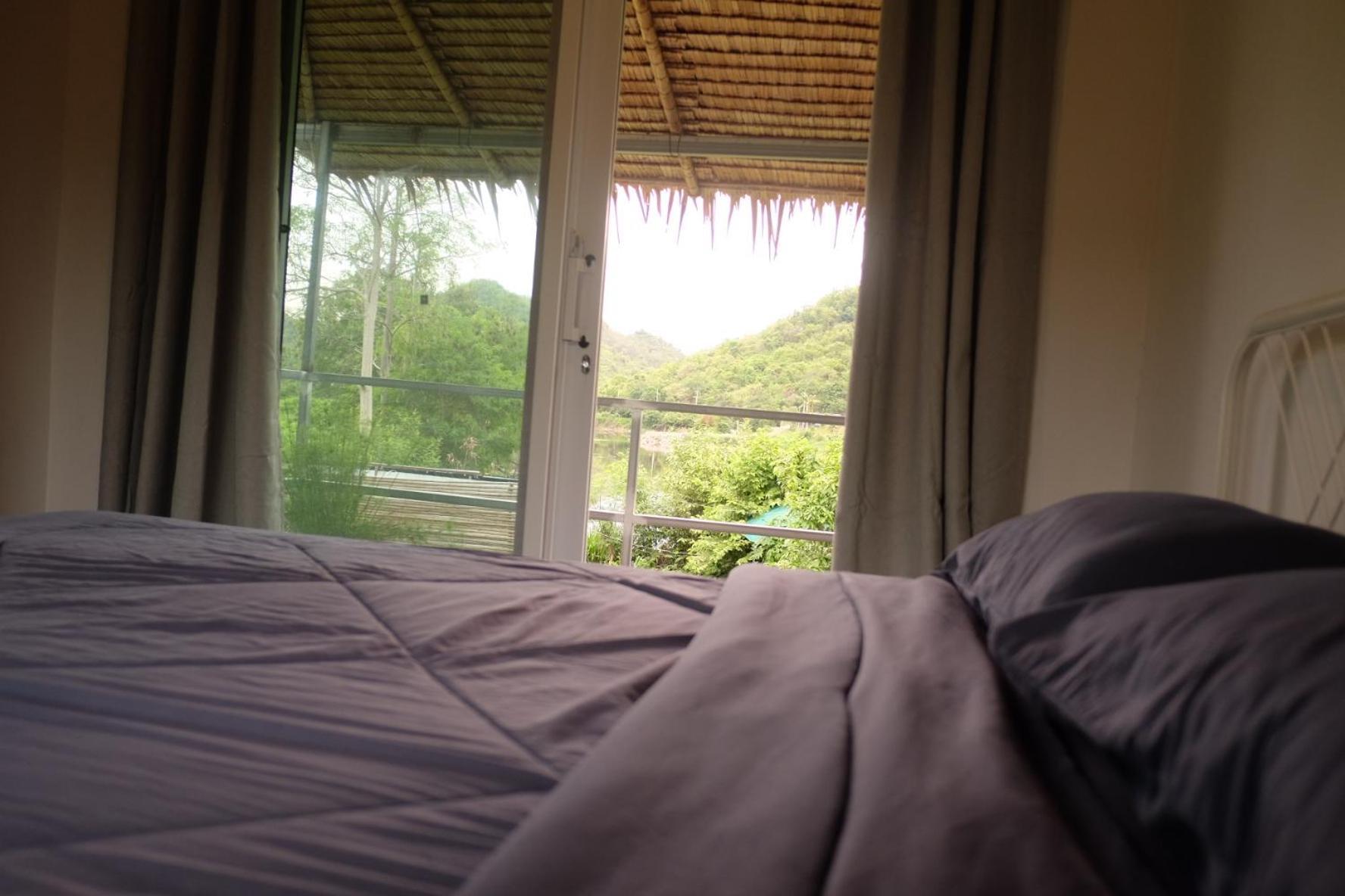 Royal Mountain View Vila Ratchaburi Quarto foto